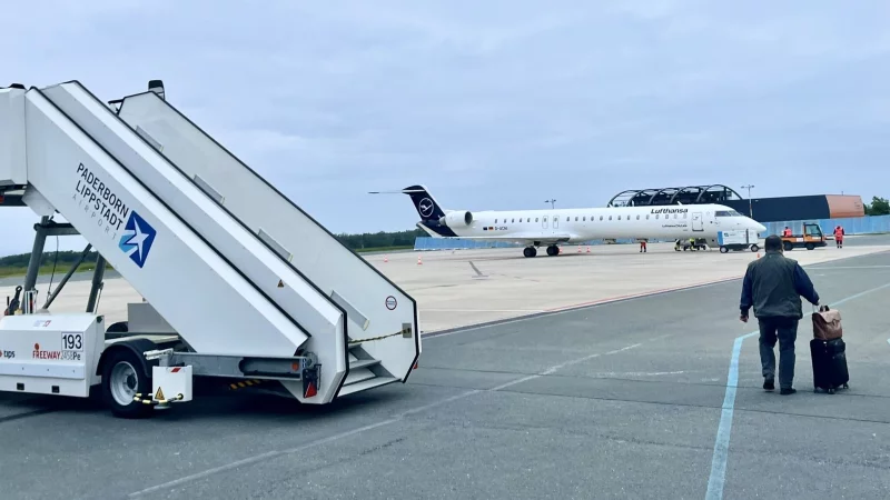 Die Lufthansa verl&auml;sst den Airport Paderborn/Lippstadt. - &copy; Jens Reddeker (Archiv)