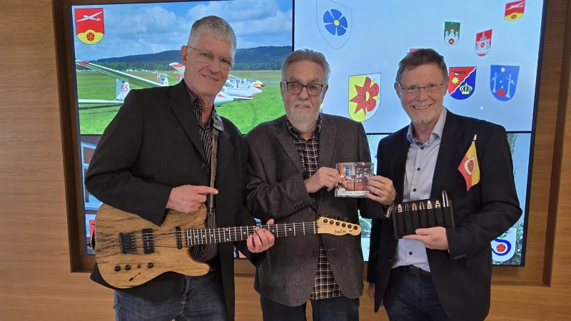 Mister Blues und Werner Zahn: (von Links) Bert Halbwachs, Werner Zahn und Torsten Buncher. - &copy; Bildrechte: Lippischer Heimatbund