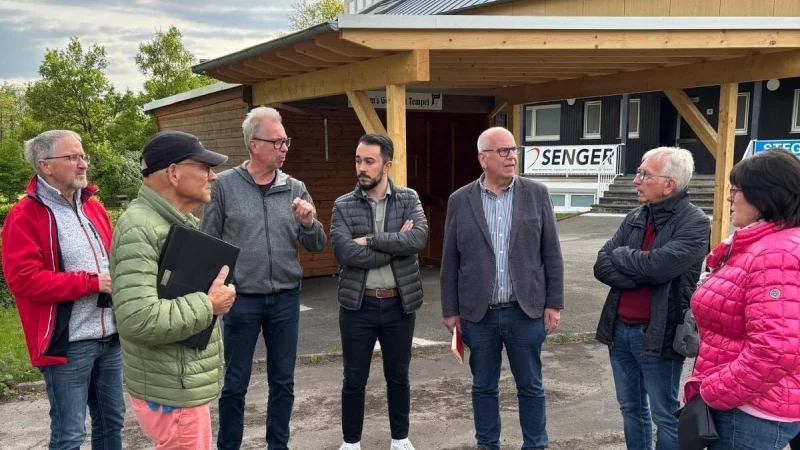 Die SPD Fraktion trifft sich mit dem Stadtsportverband am Waldstadion. - &copy; SPD Bad Meinberg