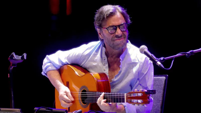 Al di Meola ist ein Vollblutgitarrist ohne Allüren - © Rudi Rudolph