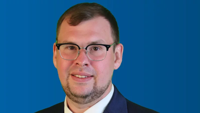 Jakob Baidin tritt für die AfD als Bürgermeisterkandidat in Blomberg an. - © AfD Lippe