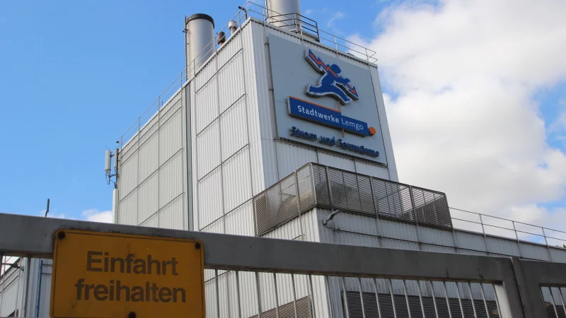 Die Stadtwerke zeigen sich mit ihrem Jahresergbnis zufrieden. Im laufenden Jahr soll unter anderem in E-Busse für die Stadtbus-Linien investiert werden. - © Jens Rademacher/Archivfoto