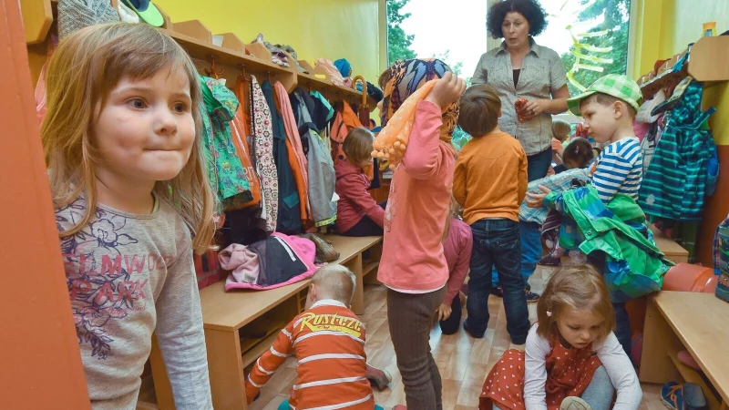 K&uuml;nftig nur noch stundenweise Betreuung durch Fachkr&auml;fte in Kitas? Eine Vereinbarung zwischen Land, Tr&auml;gern und Kommunen sieht das vor. - &copy; picture alliance / ZB