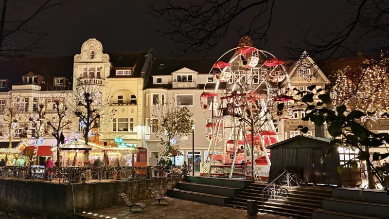 Das historische Riesenrad steht zum zweiten Mal auf dem "Weihnachtstraum". - © Melanie Meyer