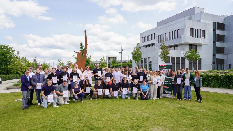 Diese Auszubildenden haben Auszeichnungen erhalten. - © Lippe Bildung