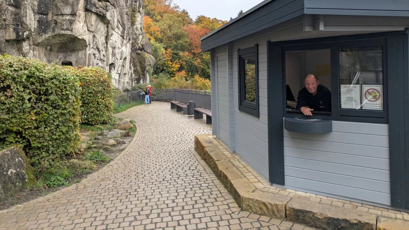 Das neue Kassenhäuschen wurde in Betrieb genommen. - © Landesverband Lippe