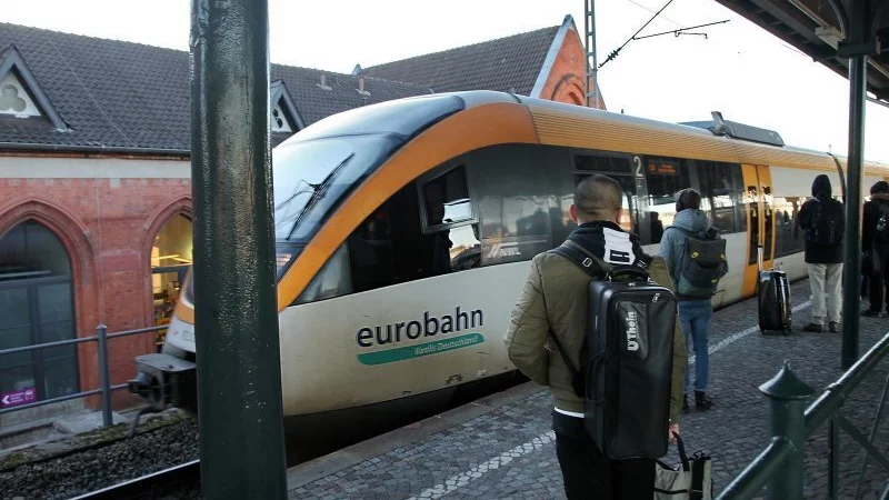 Kaum rollt die Eurobahn wieder zwischen Detmold und Bielefeld, kommt es am Dienstagvormittag wieder stundenlang zu Versp&auml;tungen und Ausf&auml;llen. - &copy; Archivfoto: Bernhard Preuss