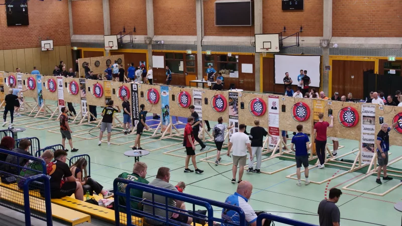 An sagenhaften 64 Boards wurde in der Halle Aspe gedartet - &copy; J&ouml;rg Hagemann