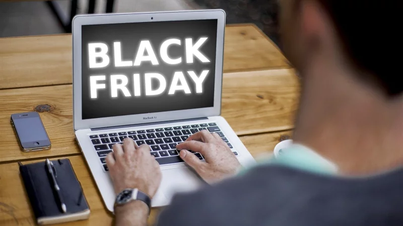 Vorsicht Fake Shop: Nicht jeder scheinbar gute Deal am Black Friday muss seri&ouml;s sein. - &copy; Pixabay/un-perfekt