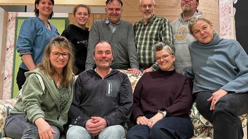 Laden zur Premiere: Die Aktiven der Retzer B&uuml;hne. - &copy; Retzer B&uuml;hne