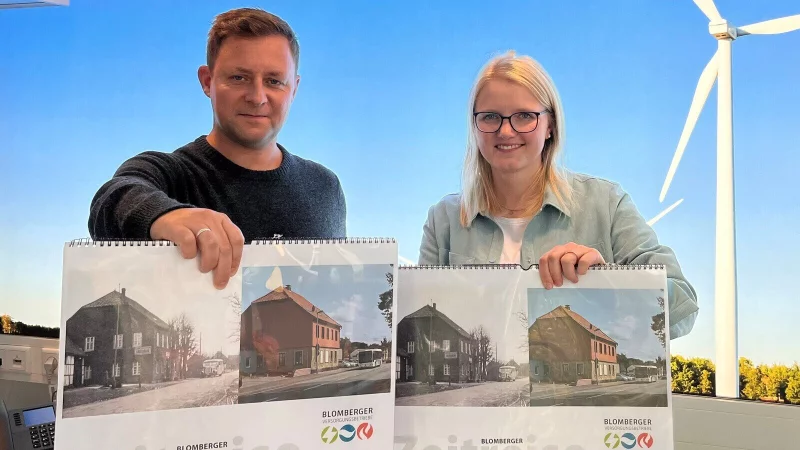 Stefan Sch&ouml;bel und Jenny Kern von den Blomberger Versorgungsbetrieben pr&auml;sentieren den 2026er Kalender - ab sofort erh&auml;ltlich bei den BVB. - &copy; BVB