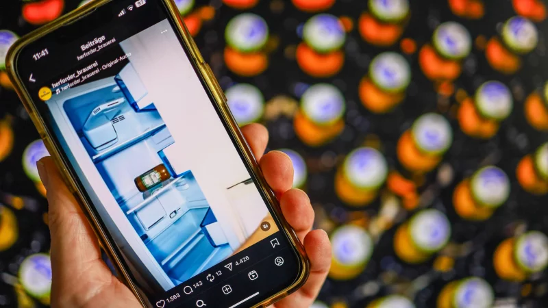 Mehr als 120.000-mal ist der K&uuml;hlschrank-Clip der Herforder Brauerei bislang (Stand: Montag, 3. November) angeklickt worden. - &copy; Daniel Salmon