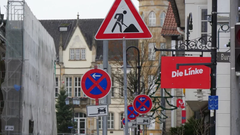 Das Parteibüro der Linken liegt in der Mittelstraße in Sichtweite des Rathauses. Auf eine gemeinsame Fraktion im Rat konnten sich Diana Ammer und Tim Kirschnick aber nicht einigen. - © Jost Wolf