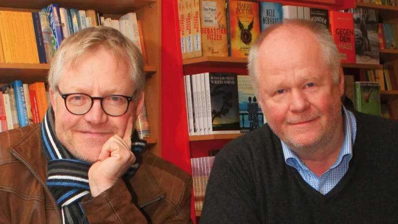 Das Autorenduo Wolfram Tewes (links) und Jürgen Reitemeier hat wieder zugeschlagen. - © Pendragon/Andreas Leber