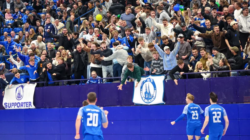 Emotionen pur - sie zeichnen den LZ-Cup aus. Hier freut sich die Anh&auml;nger des TBV Lemgo &uuml;ber einen Treffer. - &copy; Paul Cohen