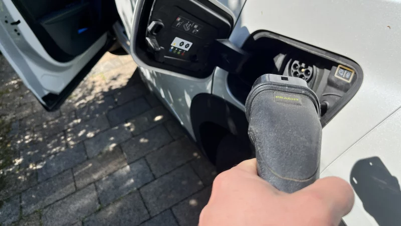 Die Gemeinde Schlangen schafft mit Konzept, Richtlinie und Satzungs&auml;nderung die Grundlage, um den Ausbau der &ouml;ffentlichen Ladeinfrastruktur aktiv voranzubringen. (Archivfoto) - &copy; Till Brand