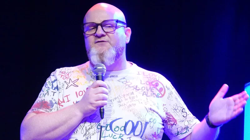 Mit seiner Managerin tags&uuml;ber von Hamburg nach Bad Salzuflen und um 22 Uhr zur&uuml;ck: Glen Langhorst. - &copy; Axel B&uuml;rger