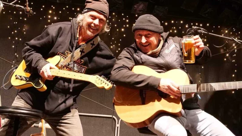 „The German and the Scotch“ treten am Samstag, 13. Dezember, auf dem Lügder Weihnachtsmarkt auf. - © Stadt Lügde