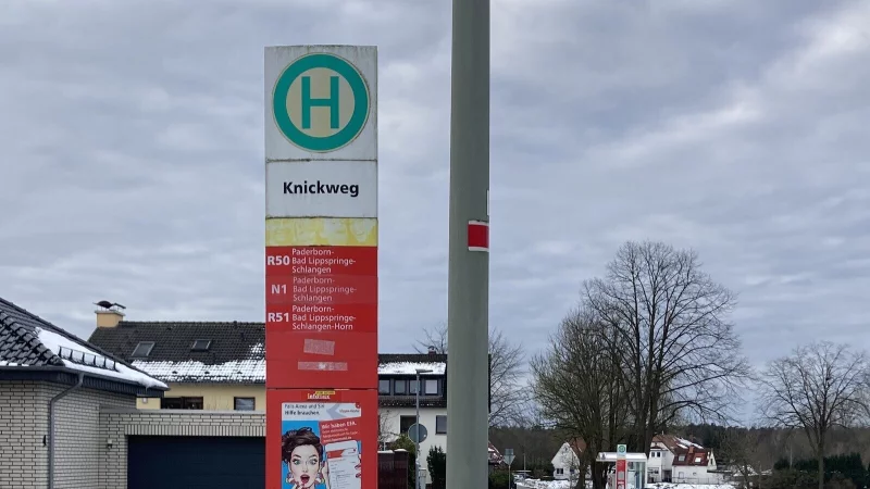 Die Bushaltestelle Knickweg in Schlangen wird umgestaltet und barrierefrei. - &copy; Archivfoto: Marianne Schwarzer
