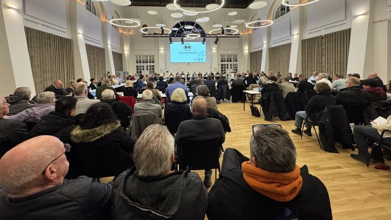 Der Rat setzte mit gro&szlig;er Mehrheit Sabine Reinknecht vom Posten der dritten stellvertretenden B&uuml;rgermeisterin ab. - &copy; Sven Kienscherf