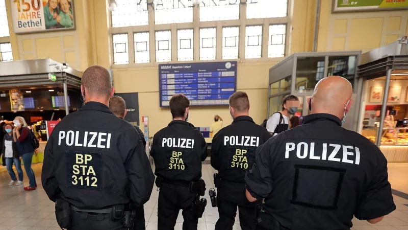 Die Bundespolizei ist zust&auml;ndig f&uuml;r Straftaten auf Bahnanlagen, wie hier am Bielefelder Hauptbahnhof. - &copy; Symbolbild: Wolfgang Rudolf