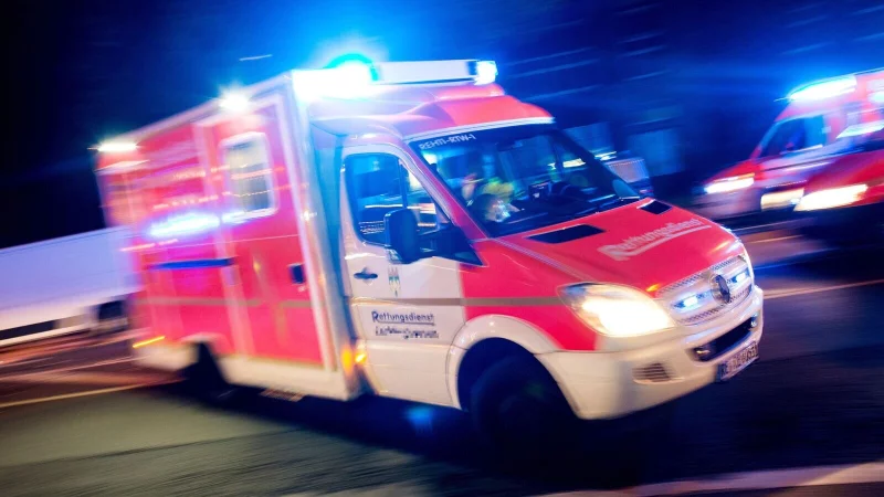 Der 57-J&auml;hrige wurde im Nachgang des Sturzes in ein Krankenhaus gebracht. - &copy; picture alliance / dpa