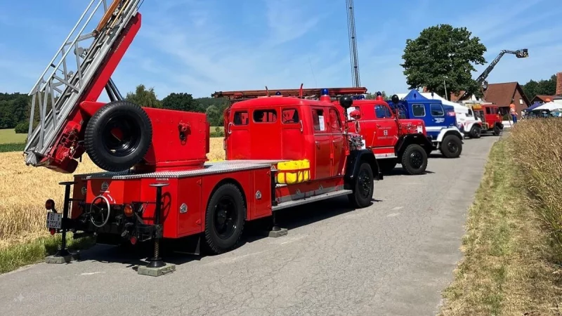 Zahlreiche Fahrzeuge konnten beim Tag der offenen Türe besichtigt werden. - © Bianca Wiechers