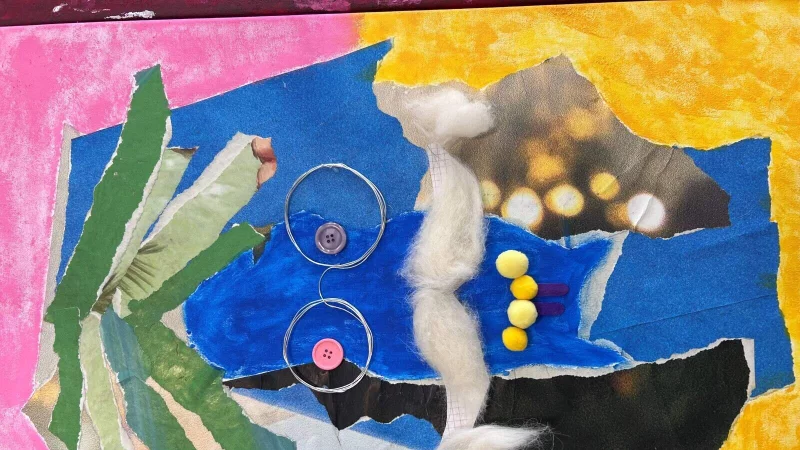 Nachhaltig gefertigte Kunstwerke zeigen Barntruper Gymnasiasten im Schloss Brake. - © Landesverband Lippe