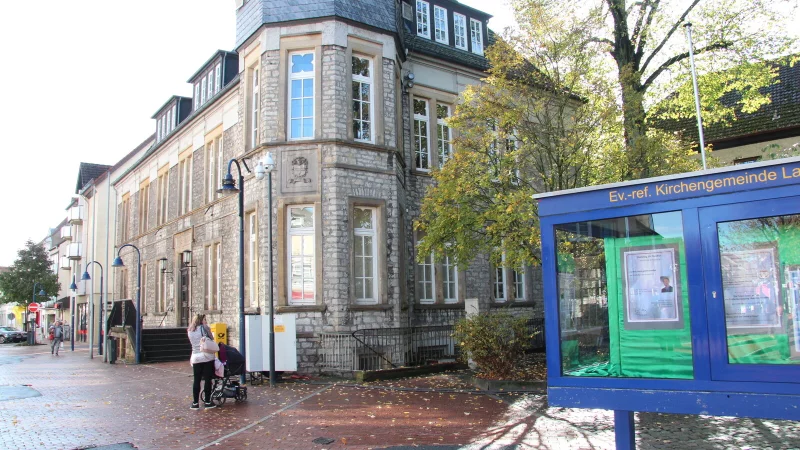 Steht unter Denkmalschutz: das historische Rathaus. - © Archivbild: Cordula Gröne