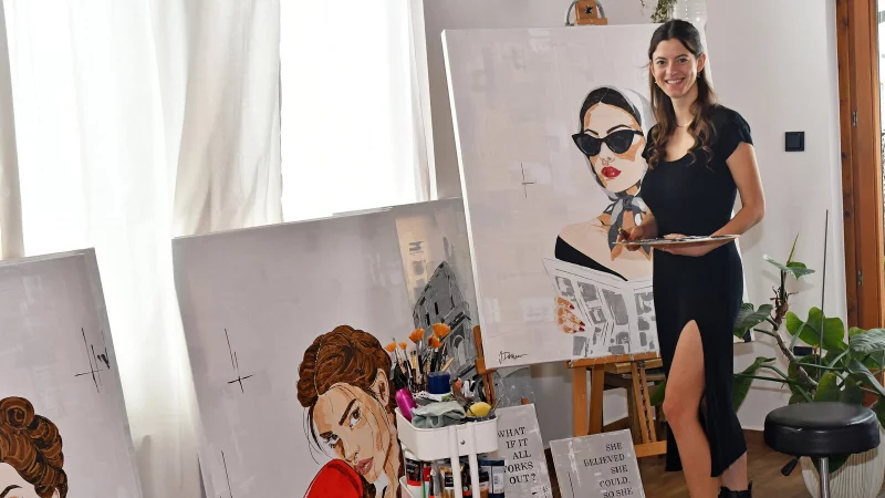 Jana Vanessa Derksen arbeitet mit gro&szlig;en Formaten. Ihre aktuelle Serie hat sie Power-Frauen genannt. Derzeit werden ihre Arbeiten in Schlo&szlig; Holte-Stukenbrock und Oerlinghausen gezeigt. - &copy; Gunter Held