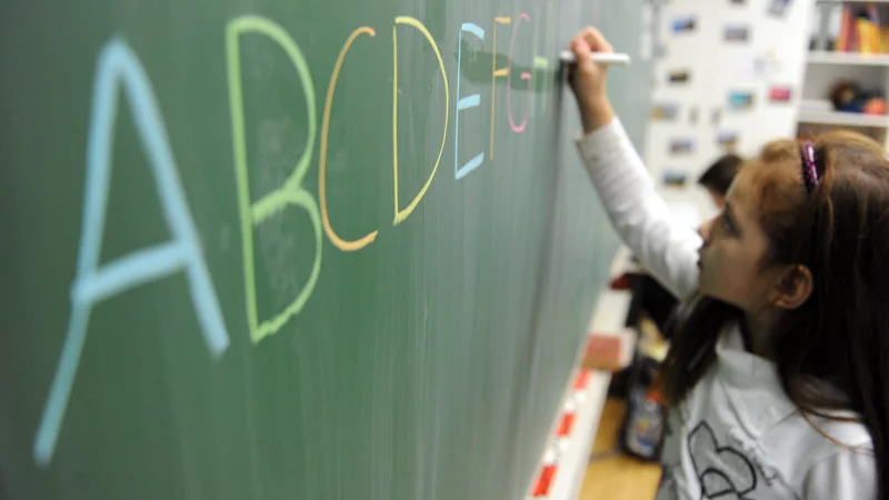 Ab dem Schuljahr 2028/29 sollen Kinder mit mangelnden Sprachkenntnissen in neuen ABC-Klassen zweimal pro Woche gef&ouml;rdert werden. - &copy; picture alliance / dpa