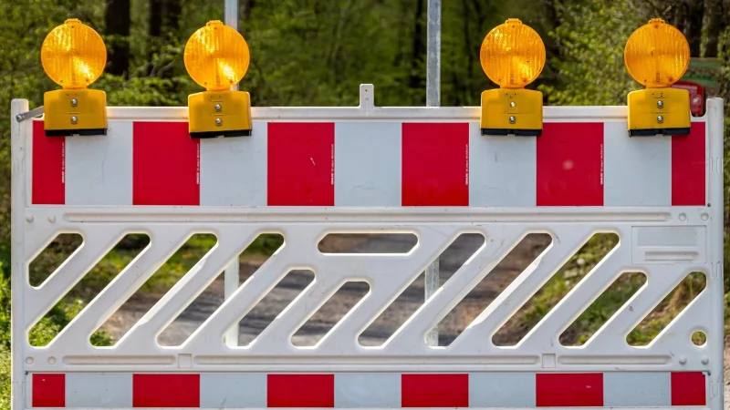 In der Dörenstraße stehen die Erneuerung von Rinnenanlagen sowie die Sanierung der Asphaltdecke an. - © Symbolbild: Pixabay