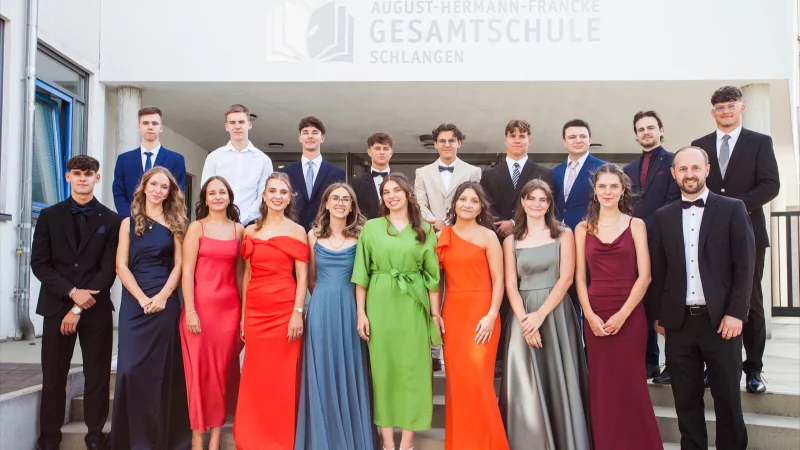 20 Schülerinnen und Schüler haben an der AHF-Gesamtschule das Abitur bestanden. - © AHF-Gesamtschule