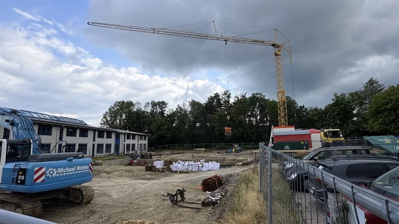 Im kommenden Jahr soll der Anbau des Gymnasiums fertiggestellt sein. Dann werden daf&uuml;r M&ouml;bel gebraucht. - &copy; Jan Schillmann