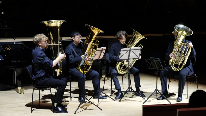 Beeindruckte optisch wie klanglich: Das Quartett aus vier Tuben. - &copy; Friedrich-Wilhelm R&ouml;dding