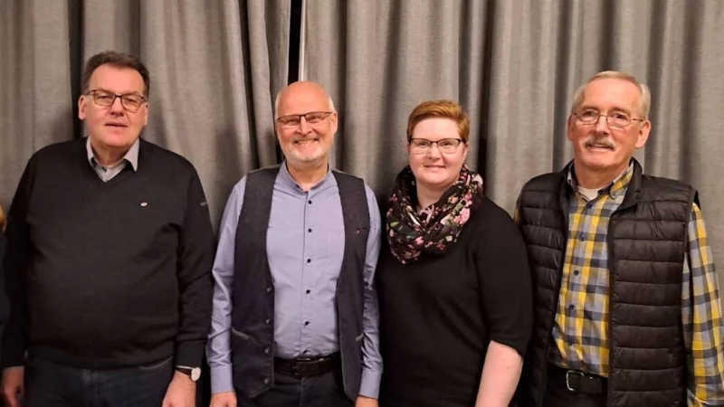 Der neue Vorstand besteht aus (von links) Tessa Spieß, Peter Müller, Achim Lügger, Sarah Stölting und Horst Schönlau. - © Bildrechte: Gospelchor Stapelage