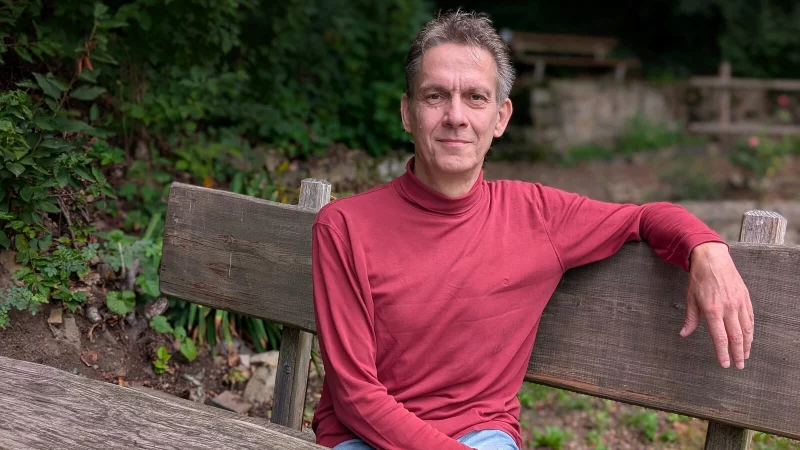 Sein Lieblingsort ist der Rosenbergpark in Almena: Jirka M&ouml;ller, B&uuml;rgermeisterkandidat der AfD f&uuml;r Extertal. - &copy; Annika Langhagel