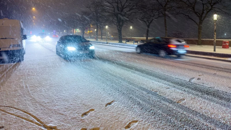 F&uuml;r den Wochenbeginn wird auch in OWL mit Schnee gerechnet. - &copy; Bodo Marks/dpa