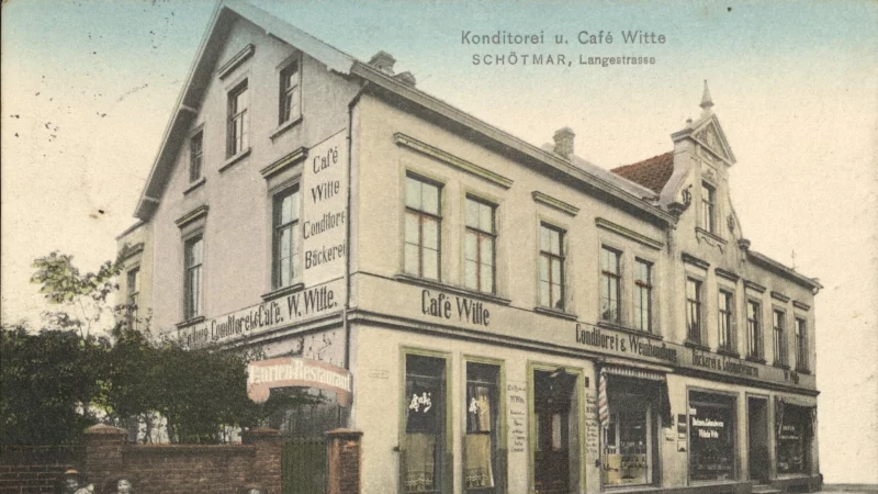 Das Geschäftshaus Witte an der heutigen Schloßstraße. - © Sammlung Stefan Wiesekopsieker