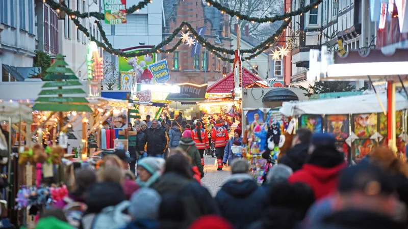 Zu Kläschen zieht es auch in diesem Jahr wieder die Menschenmassen in die Innenstadt. - © Nicole Ellerbrake