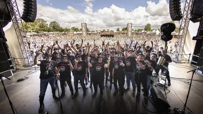 Liebesgr&uuml;&szlig;e aus Bielefeld auf dem gr&ouml;&szlig;ten Metal-Festival der Welt - &copy; Jan Merlin Friedrich / Shantallica