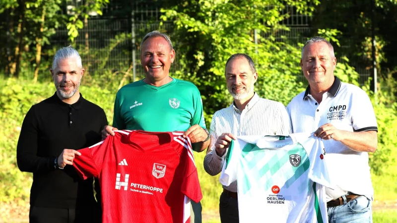 Gehen das gemeinsame Projekt in Oerlinghausen an: (von links) Timo Kapale, Gregor Kramer, Oliver Pape und Frank Fulland. - © Oliver König