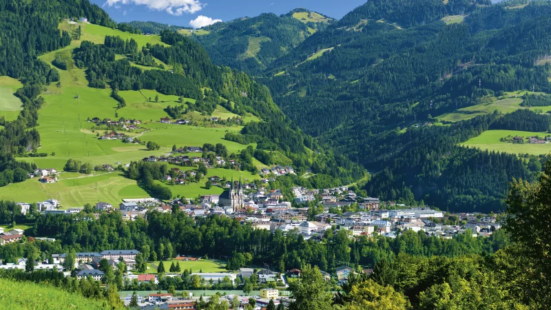 Die österreichische Stadt St. Johann im Pongau ist eine beliebte Wanderregion, auch bei Touristen aus Lage. - © LZ-Archiv