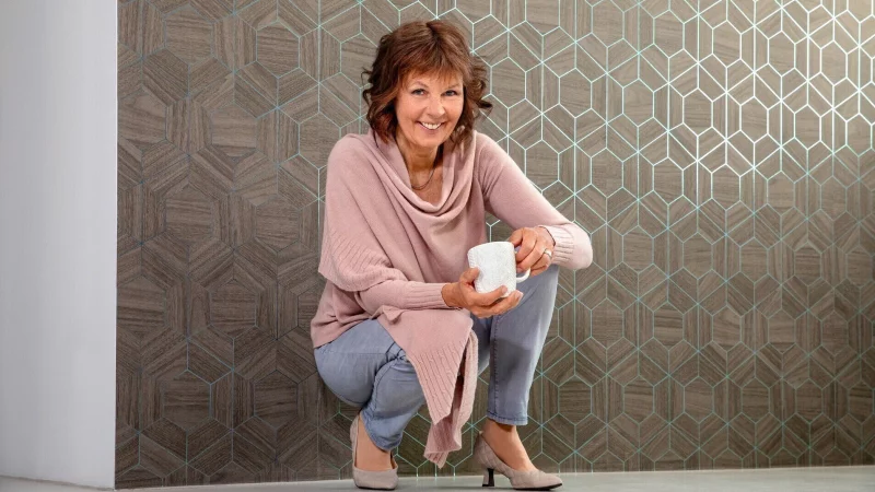 Trauerrednerin Eike Tiedemann hat ein Buch herausgebracht und liest daraus in Lemgo. - &copy; S&uuml;nderhuse Photographie