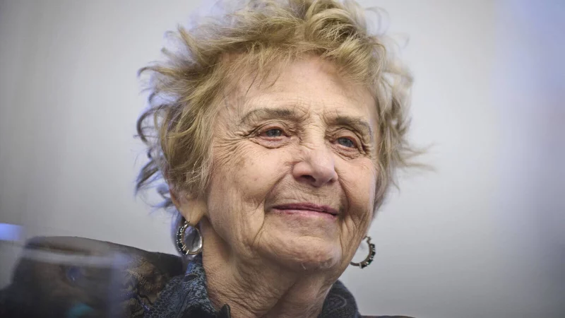 Holocaust-&Uuml;berlebende Tova Friedmann z&auml;hlt zu den j&uuml;ngsten &Uuml;berlebenden des Vernichtungslagers Auschwitz-Birkenau. Gemeinsam mit ihrem Enkel betreibt die polnisch-US-amerikanische Therapeutin und Sozialarbeiterin einen erfolgreichen Tiktok-Kanal. - &copy; IMAGO/epd