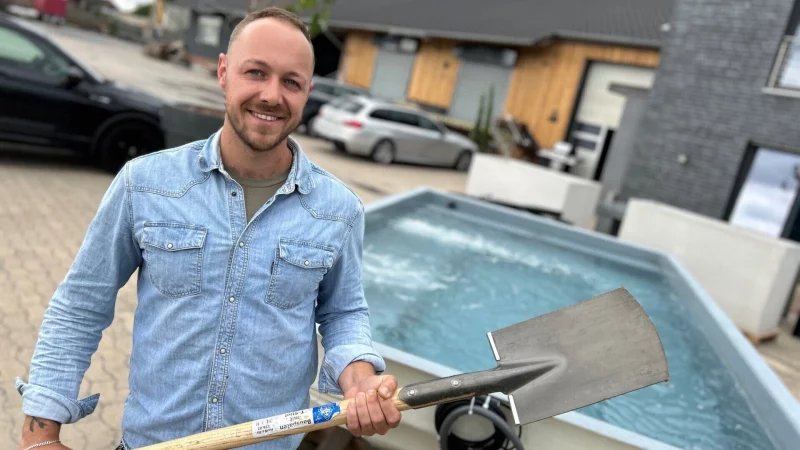 Jan Hartk&auml;mper aus G&uuml;tersloh betreibt seit vier Jahren eine Firma, die sich auf Gartenbau und Poolbau spezialisiert hat. Gerade hat er einen neuen Standort im Stadtteil Spexard bezogen. - &copy; Christian Br&ouml;der