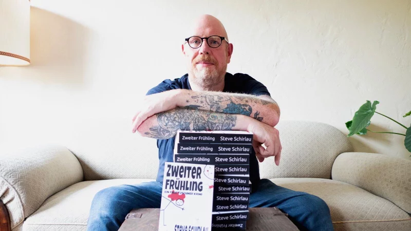 Hat sein f&uuml;nftes Buch geschrieben: Steve Schirlau. - &copy; Verena Stieger