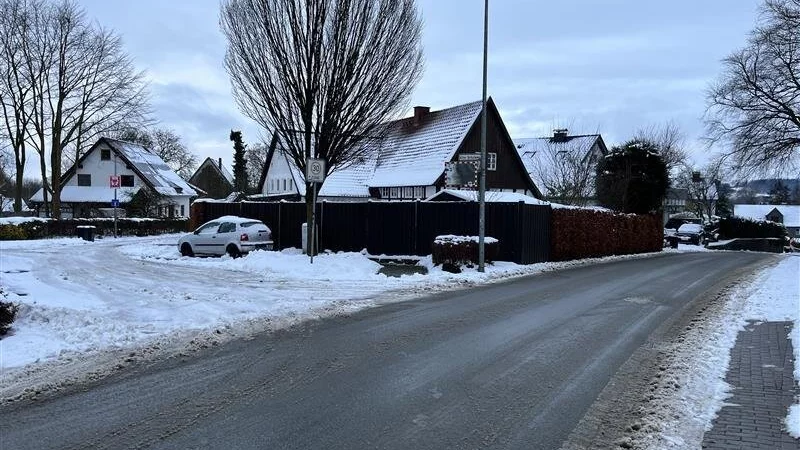 Sturmtief "Elli" hat Lippe viel Schnee und Gl&auml;tte gebracht - dennoch ist das gro&szlig;e Chaos ausgeblieben. - &copy; Till Brand