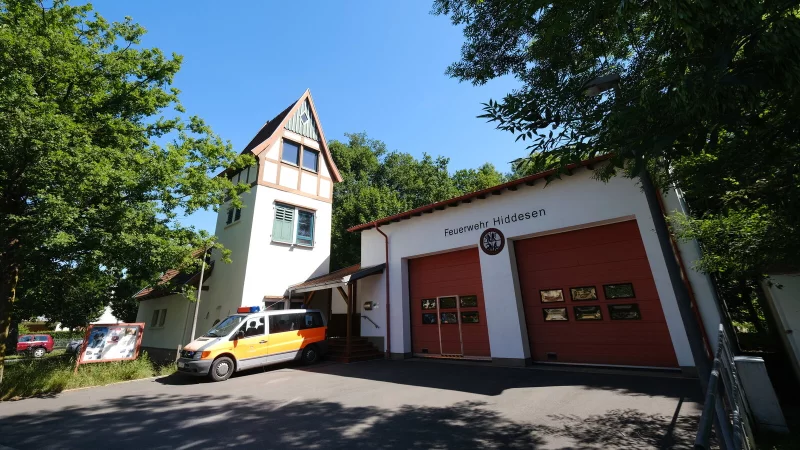 Zu klein und nicht auf dem Stand der Dinge: Das Haus der L&ouml;schgruppe Hiddesen sollte umgebaut und erweitert werden - jetzt ist von einem Neubau die Rede. - &copy; Sven Koch(LZ)