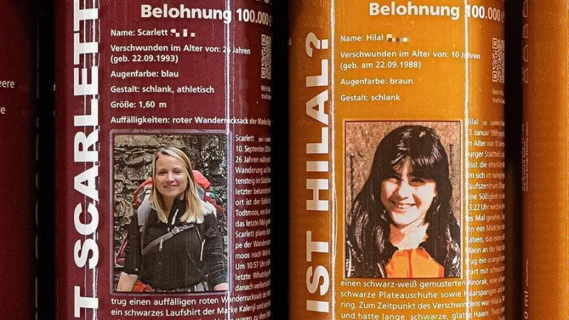Wo ist Scarlett? True-Fruits-Flaschen mit der Vermisstenanzeige der Paderbornerin (l.) sowie der Hamburgerin Hilal E. sollen in rund 30.000 Superm&auml;rkten zu sehen sein. - &copy; True Fruits